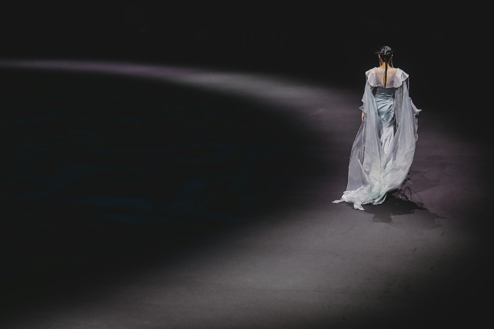 Photo by <a href="https://unsplash.com/@soujest?utm_source=fashiony&utm_medium=referral">Sou Jest</a> on <a href="https://unsplash.com/?utm_source=fashiony&utm_medium=referral">Unsplash</a>